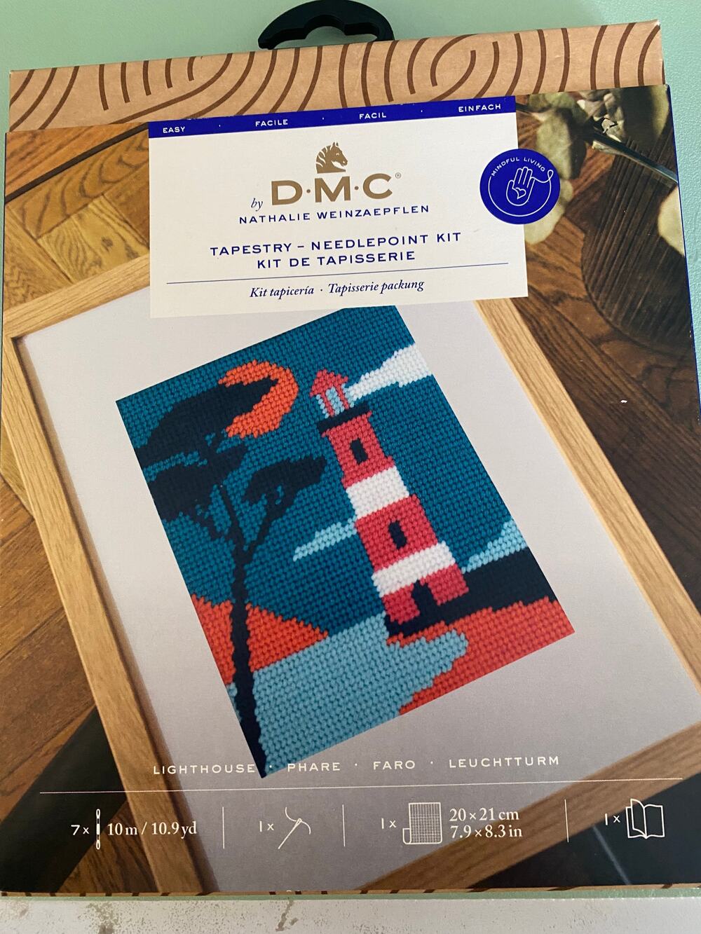 DMC -Nathalie Weinzaepflen Needlepoint kit New in box Beachhouse